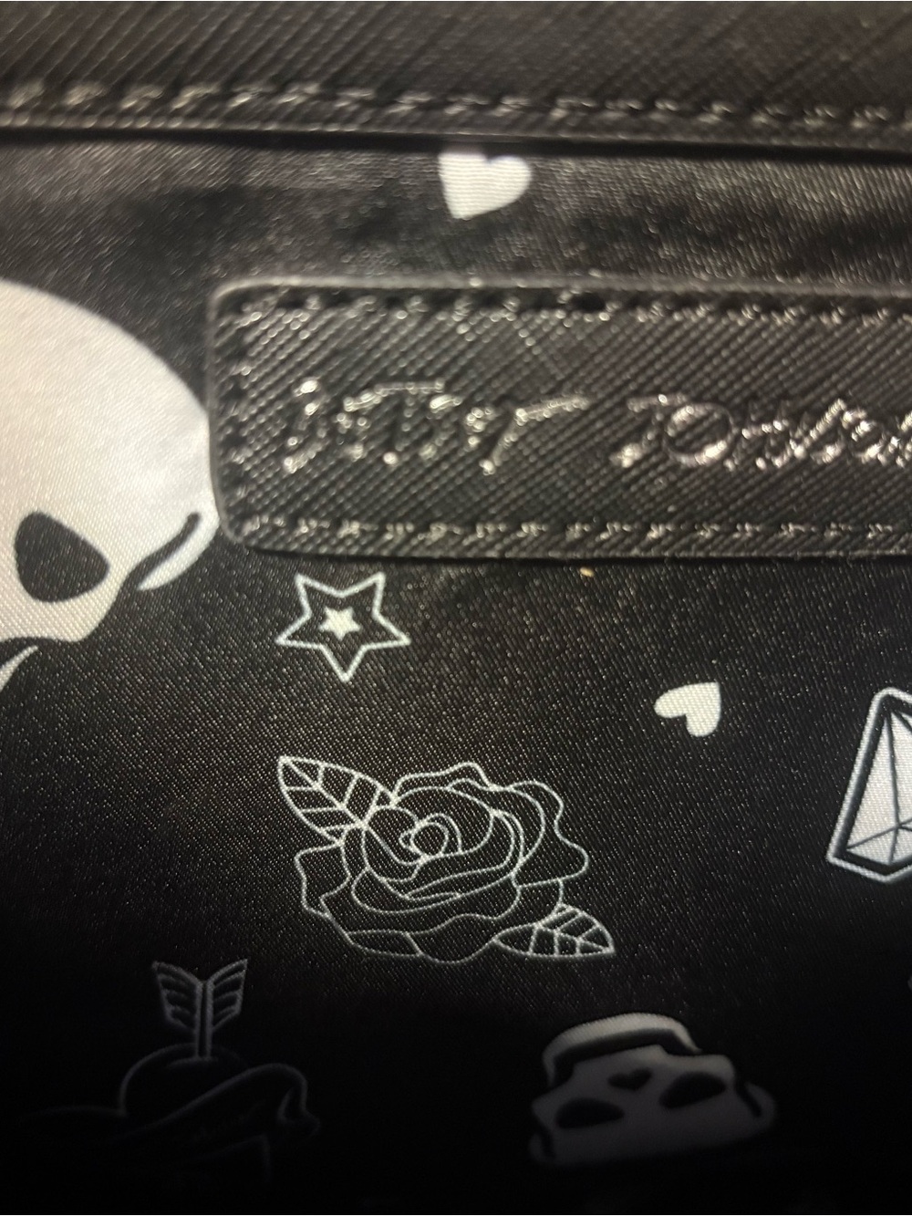 π Betsey Johnson Black Embossed Skull Tote & Pouch Set π - Picture 6 of 11